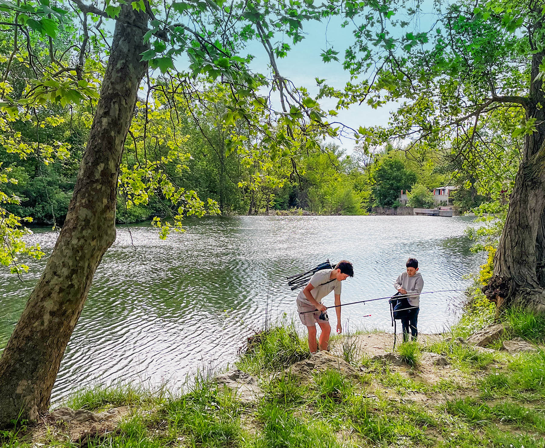 Camping Le Val de Cesse rivière peche
