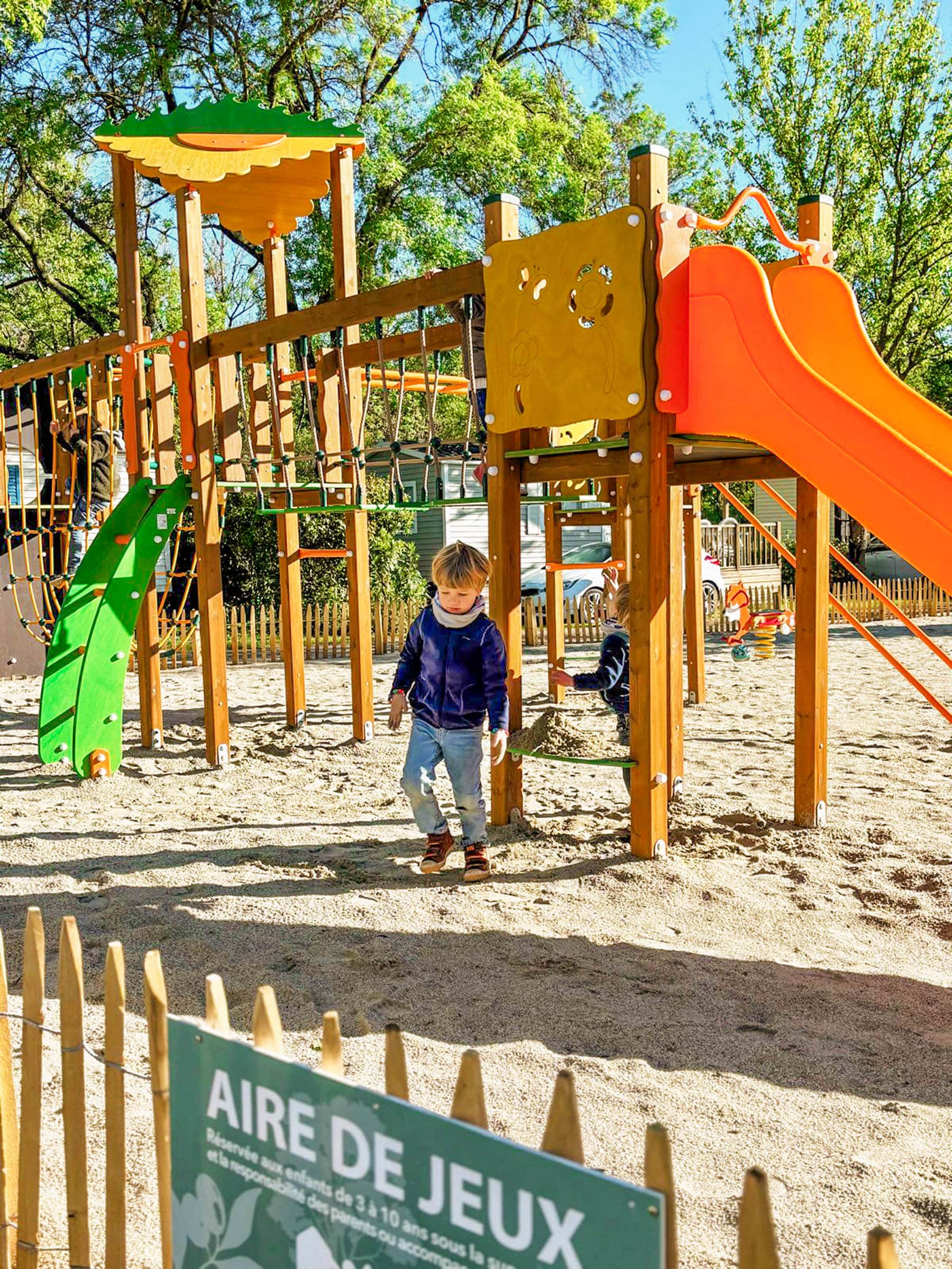 Camping Vale de Cesse aire de jeux